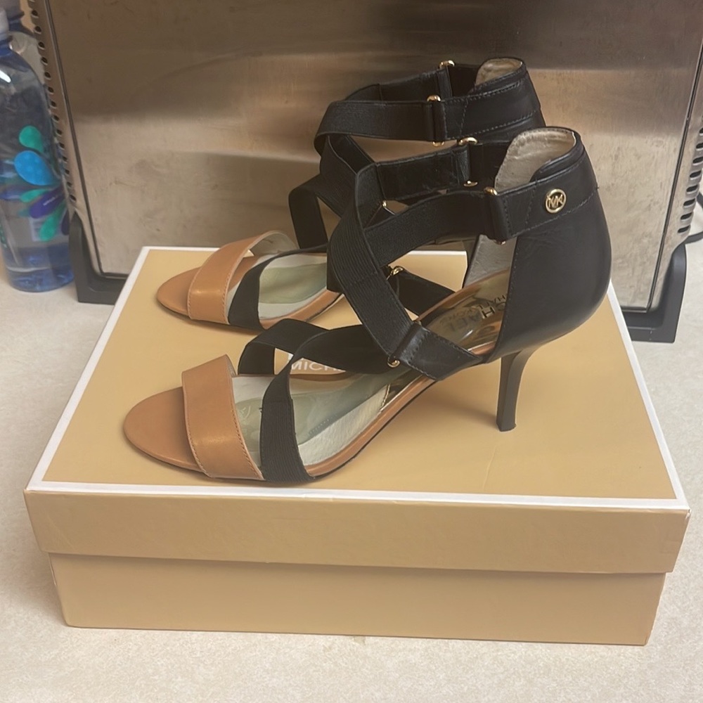 Women sandals - worn once